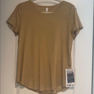 Lululemon “Love Crew Fade” teeshirt